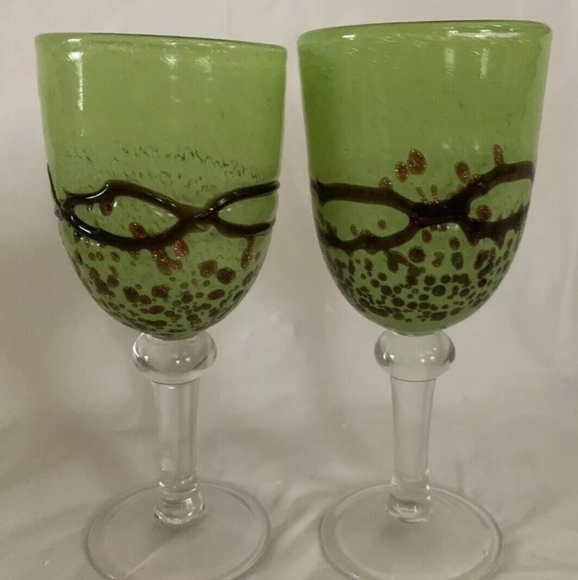 hand blown green and copper wine glasses (4) - Picture 2 of 2